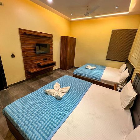 Gsm Hotel Vrindavan Exterior photo